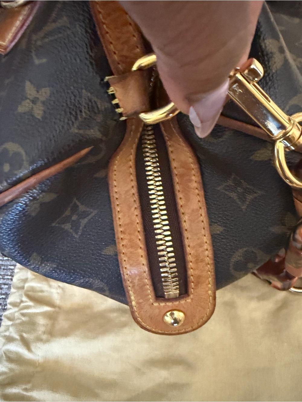 Louis Vuitton Stephen Sprouse 2006 Vintage handbag with Tortoiseshell-Link Strap - Picture 5 of 12